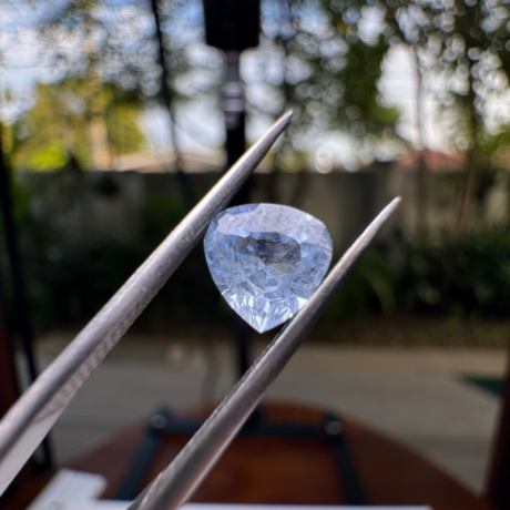 White blue sapphire 1.25 ct