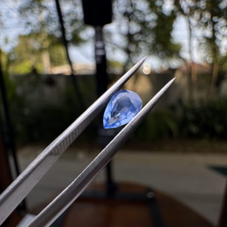 Natural untreated Blue Sapphire 0.9 ct